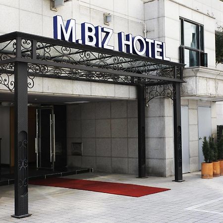 M. Biz Hotel Сеул Екстер'єр фото